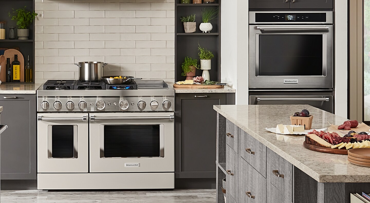  KitchenAid® wall oven and KitchenAid® commercial-grade gas range
