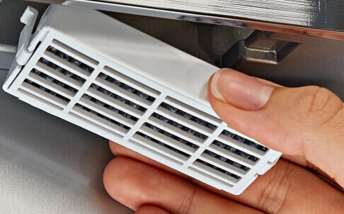 Removing expired FreshFlow™ Air Filter