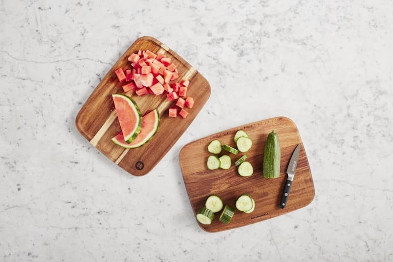 Acacia cutting boards