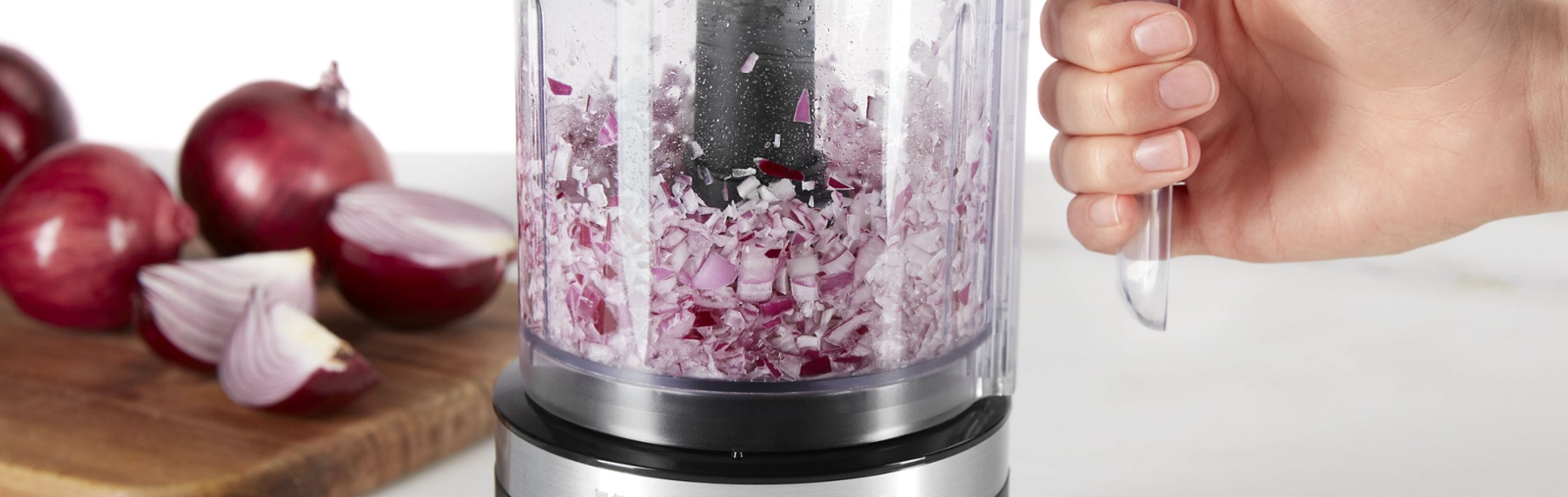 Using a Food Processor to Chop Onions: Quick & Easy Tips