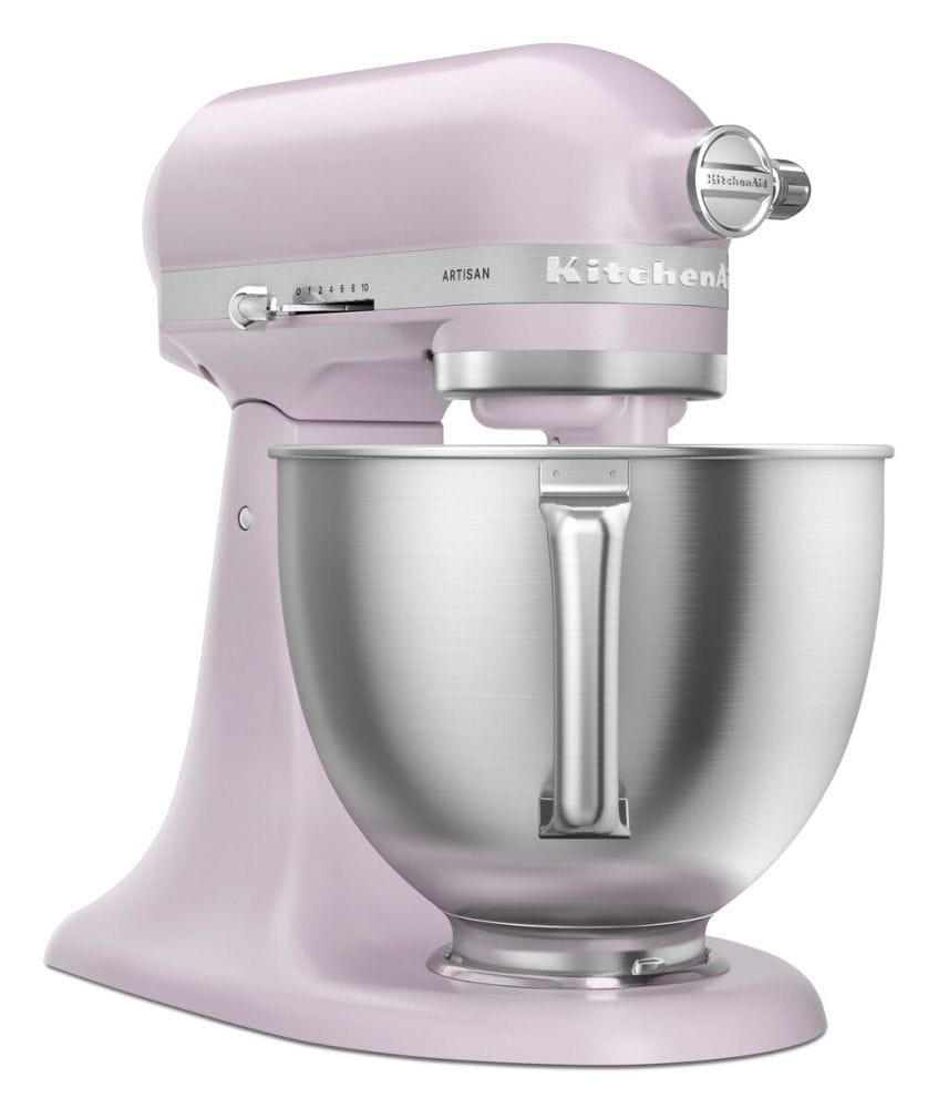 Batteur sur socle KitchenAid® de 5 pintes avec bol en acier inoxydable brossé.