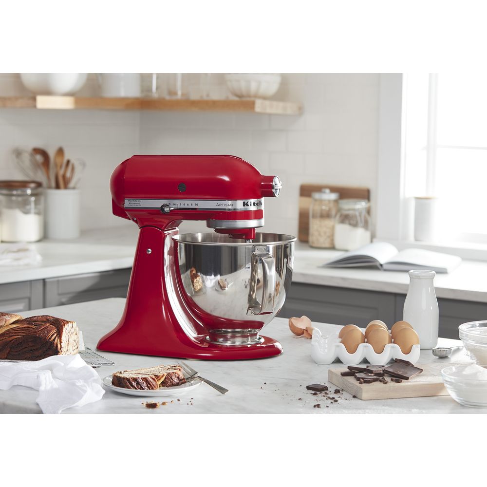 Batteur sur socle à tête inclinable  Artisan® KitchenAid® de 5 pintes avec bloc râpeur/éminceur pour aliments frais