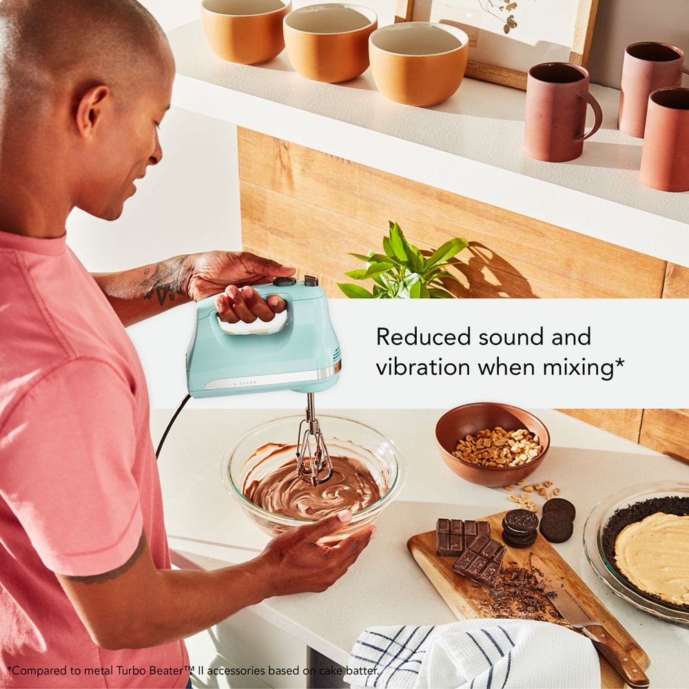 Batteur à main à 6 vitesses doté de batteurs à bords souples