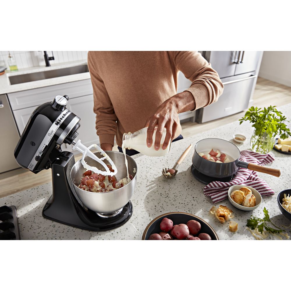 Classic Series 4.5-Quart Tilt-Head Stand Mixer