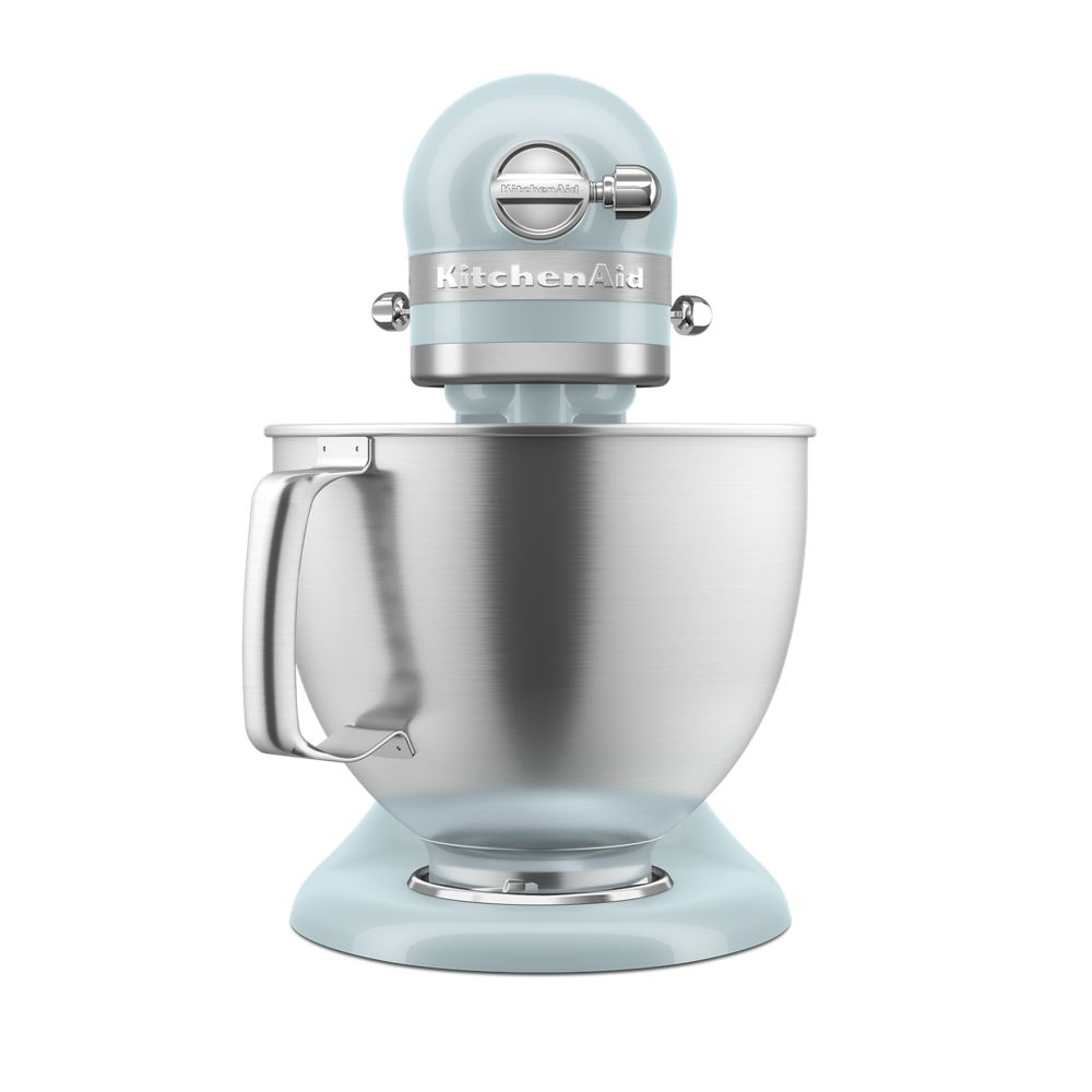 Batteur sur socle KitchenAid® de 5 pintes avec bol en acier inoxydable brossé.