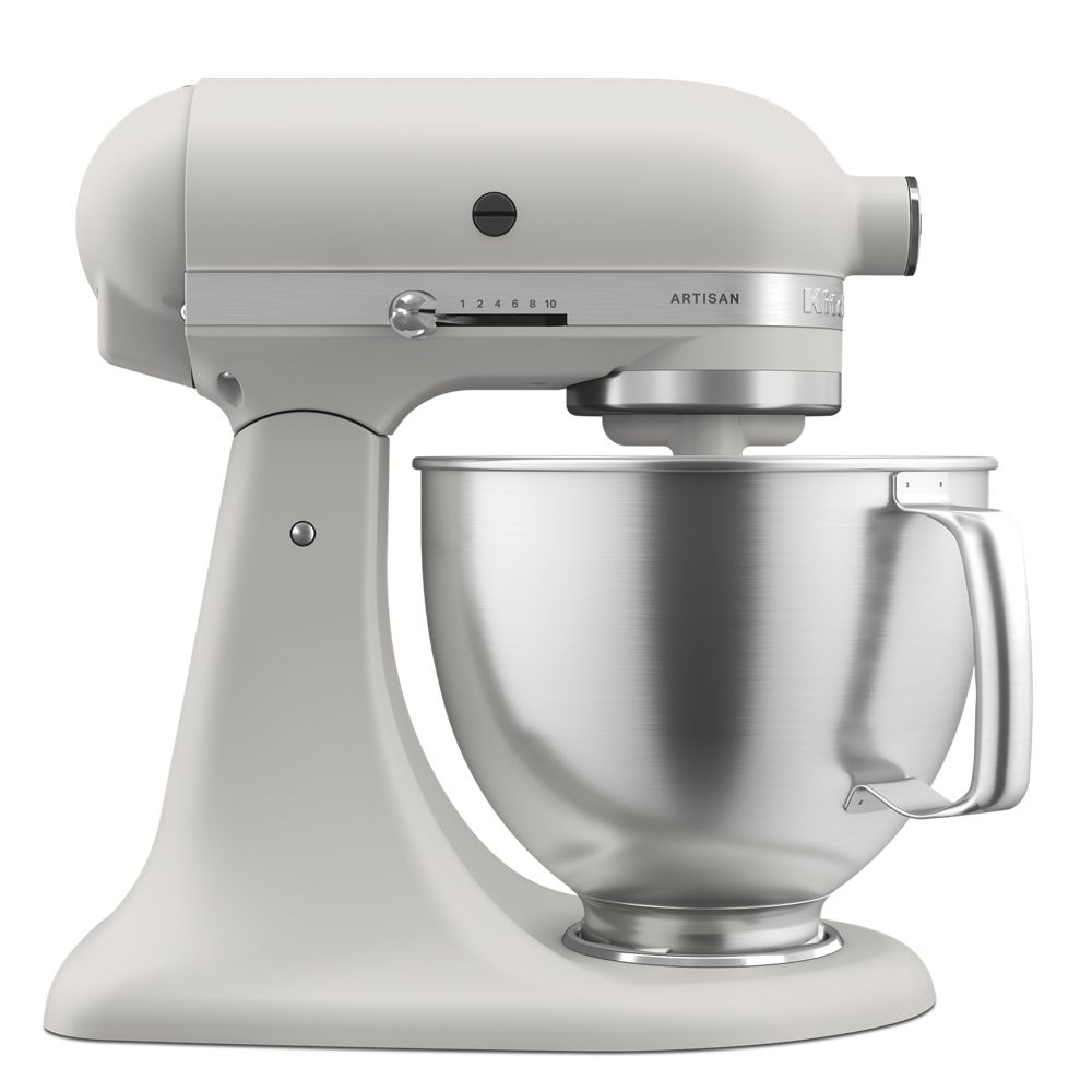 Batteur sur socle KitchenAid® de 5 pintes avec bol en acier inoxydable brossé.