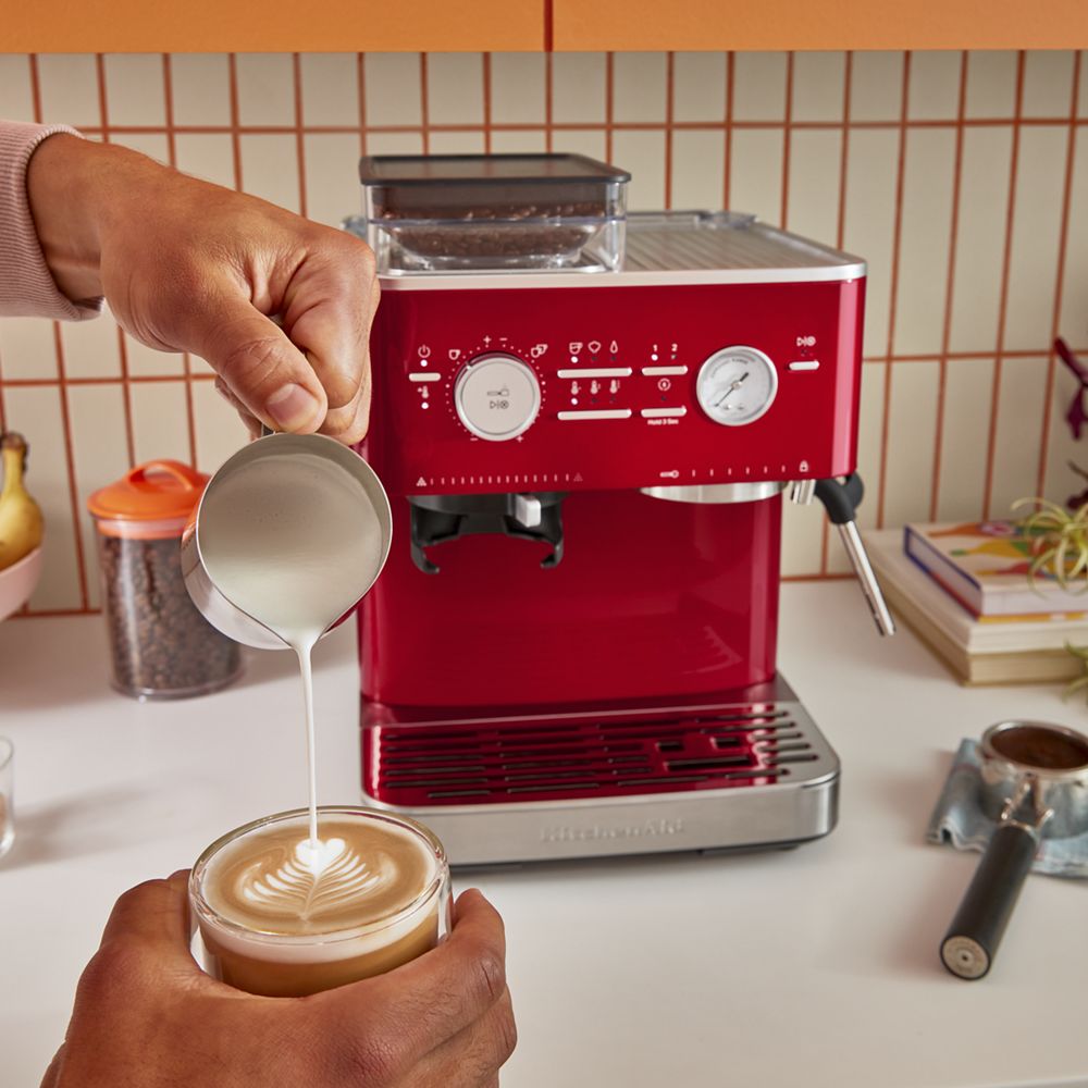 Couleur exclusivement à KitchenAid.ca - Machine à espresso semi-automatique avec moulin à meule