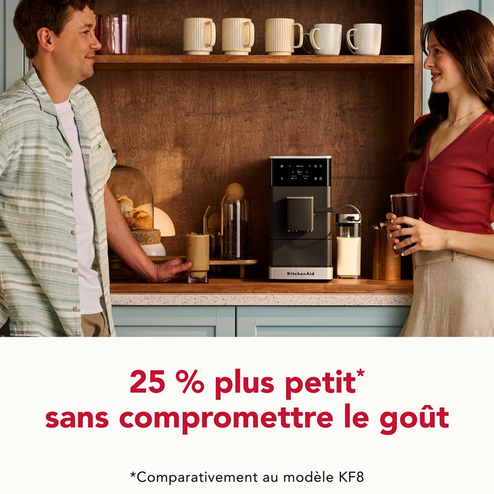 Machine à espresso entièrement automatique KF4 - Préparez facilement à la maison des boissons à base d’espresso et de café glacé, qu'elles soient préprogrammées ou personnalisées.